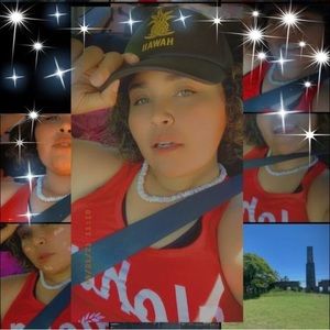 Meet your Posher, Elyza